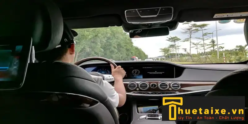 Thuê tài xế theo giờ trở nên khó khăn hơn vào dịp Tết